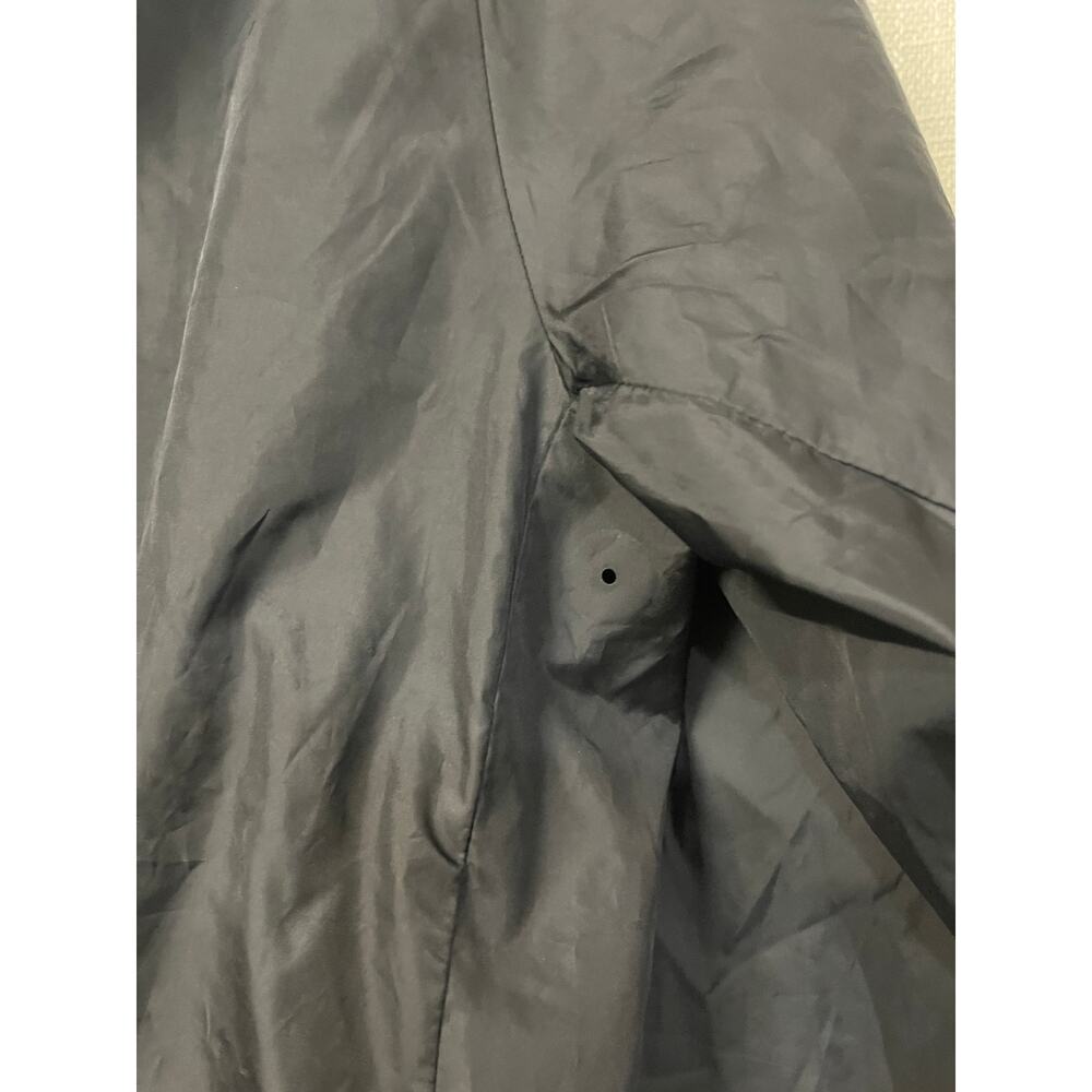 Nike Men's Windbreaker Black Gold Size Small Lightweight LIVESTRONG Edition - Picture 5 of 9